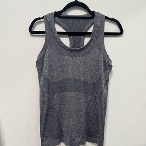 Athleta Momentum Seamless Racerback Heathered Gray Tank medium
